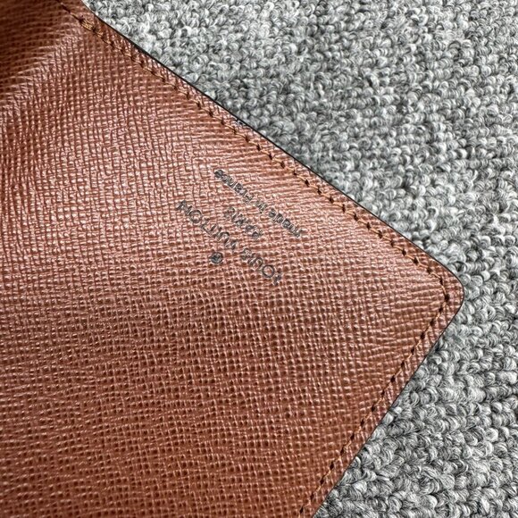 Louis Vuitton Leather Wallet 335-083125 - Picture 12 of 13